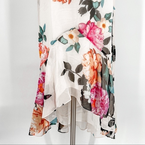 Women's Chelsea28 Floral High/low Dress - Picture 6 of 12
